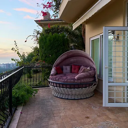 Villa In Goldcity Tourizm Complex